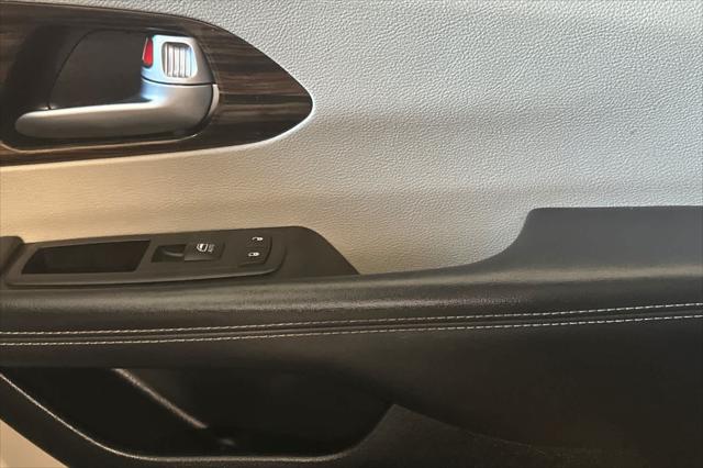 2023 Chrysler Pacifica Hybrid Limited