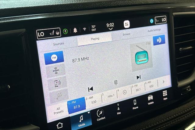 2023 Chrysler Pacifica Hybrid Limited