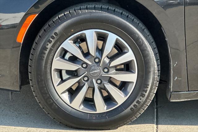 2023 Chrysler Pacifica Hybrid Limited