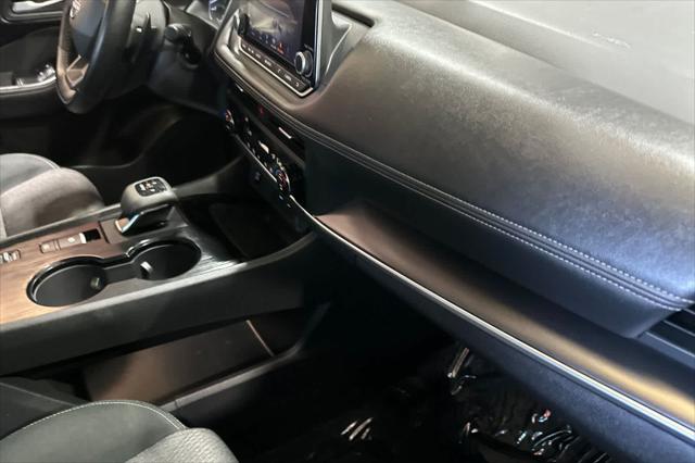 2025 Nissan Rogue SV FWD