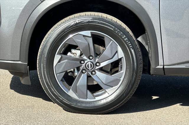 2025 Nissan Rogue SV FWD