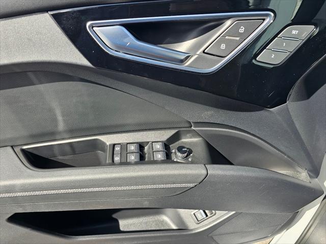 2023 Audi e-tron Premium Plus 40 RWD