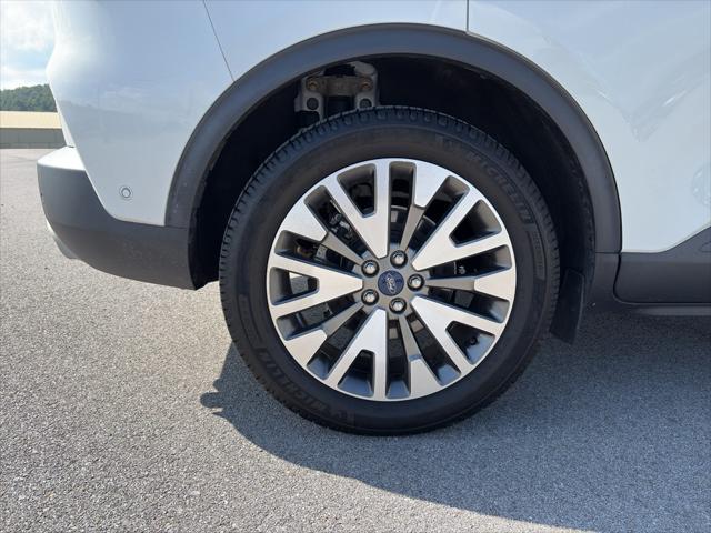 2020 Ford Escape Titanium Hybrid