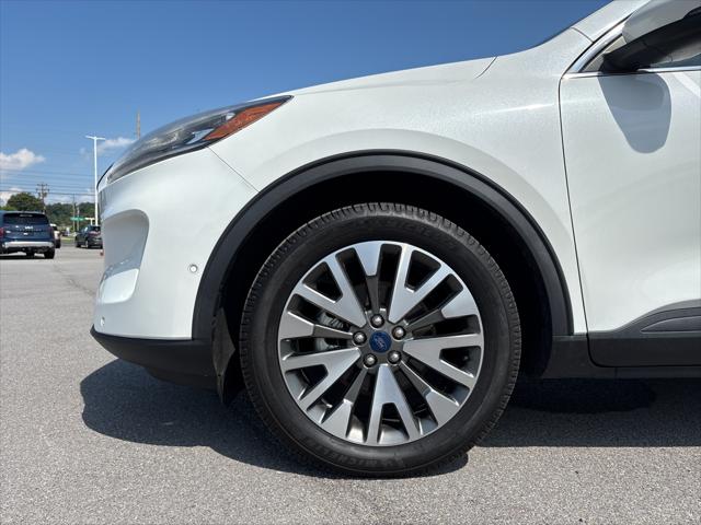 2020 Ford Escape Titanium Hybrid