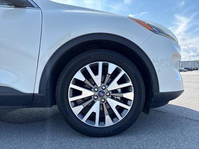2020 Ford Escape Titanium Hybrid