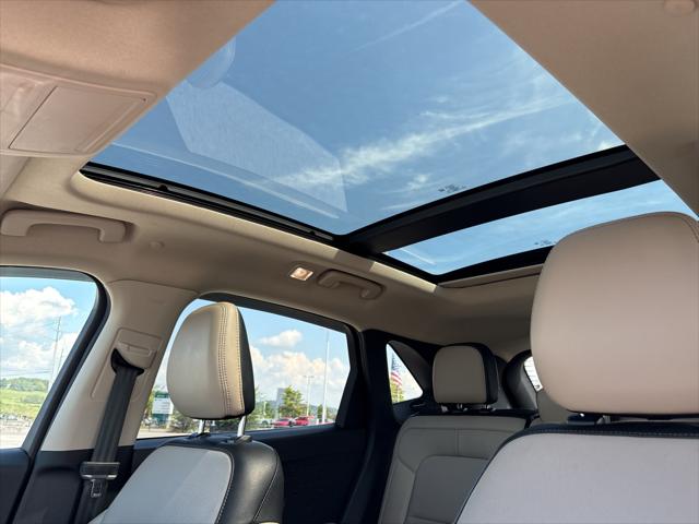 2020 Ford Escape Titanium Hybrid