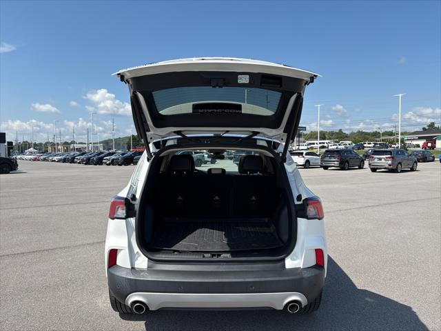 2020 Ford Escape Titanium Hybrid