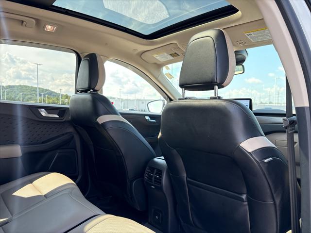 2020 Ford Escape Titanium Hybrid