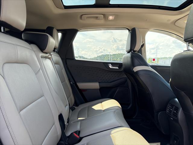 2020 Ford Escape Titanium Hybrid