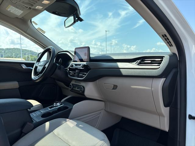 2020 Ford Escape Titanium Hybrid