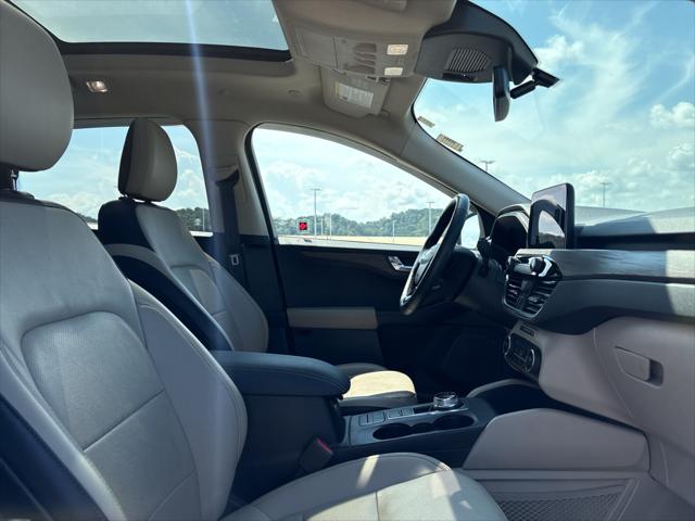 2020 Ford Escape Titanium Hybrid