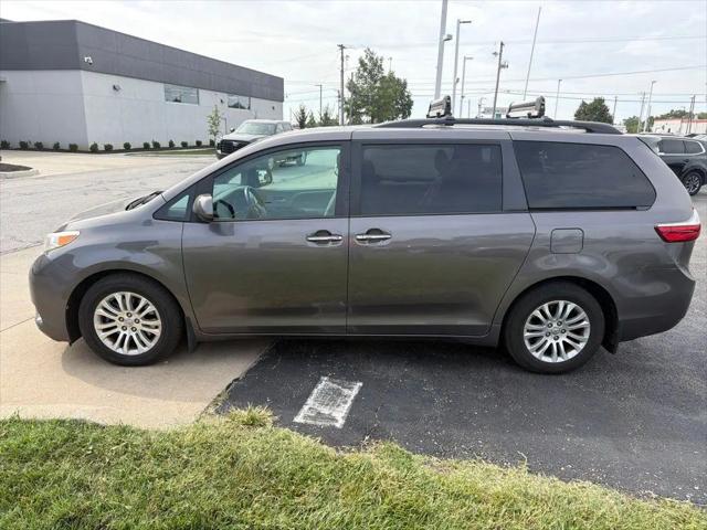 2017 Toyota Sienna XLE 8 Passenger for sale in Olathe, KS