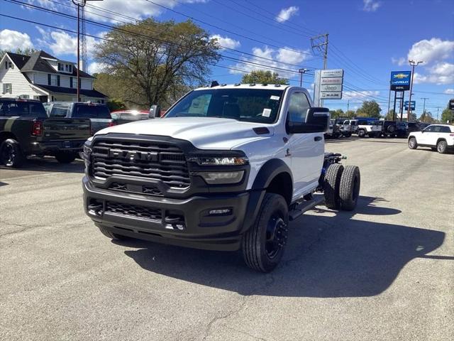 2027 RAM Ram 5500 Chassis Cab RAM 5500 TRADESMAN CHASSIS REGULAR CAB 4X4 60 CA