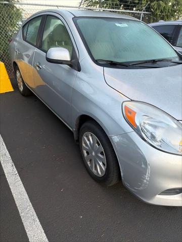 2012 Nissan Versa 1.6 SV
