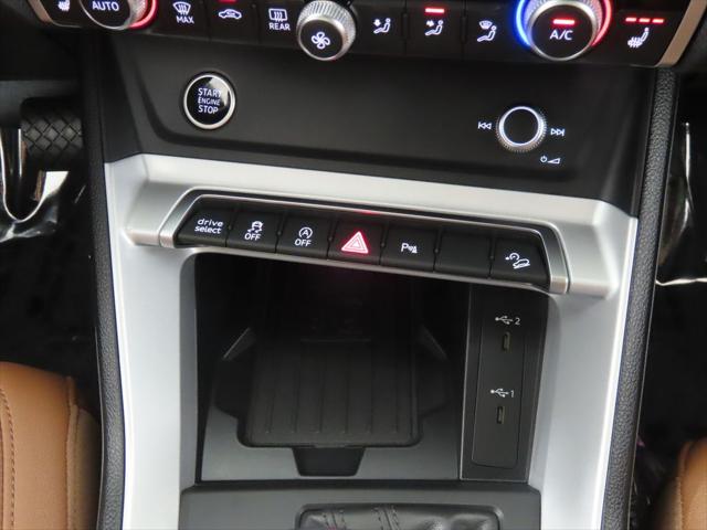 2025 Audi Q3 Premium 45 TFSI S line quattro Tiptronic