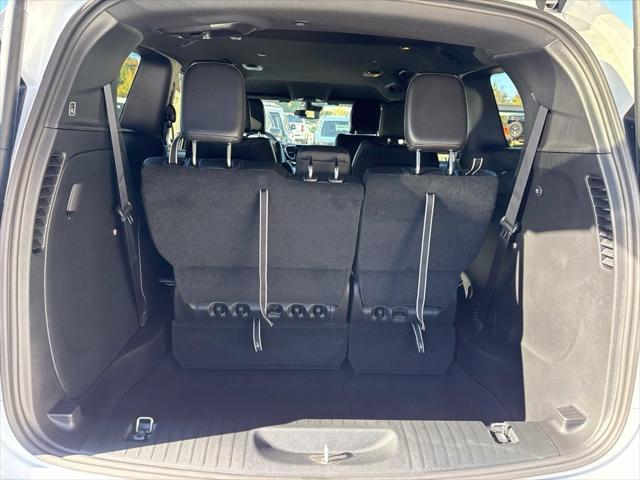 2027 Chrysler Pacifica Select AWD