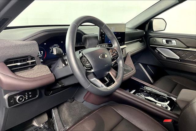 Used 2025 Ford Explorer Platinum For Sale in Olive Branch, MS