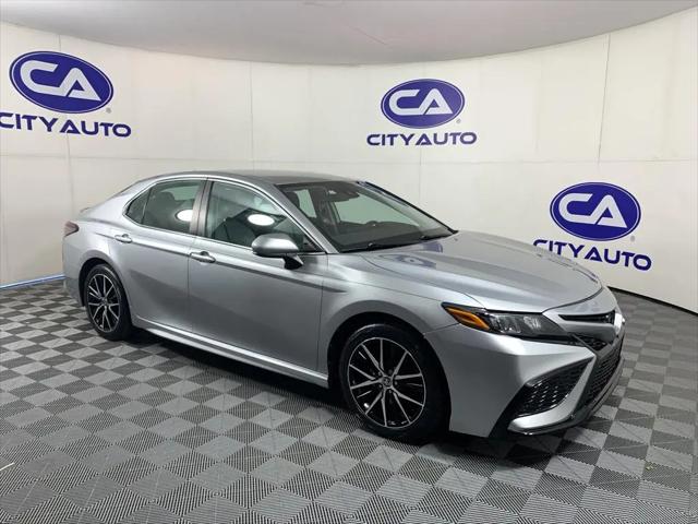 2021 Toyota Camry SE for sale in Memphis, TN