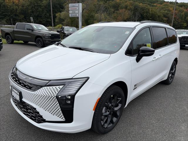 2027 Chrysler Pacifica Select AWD for sale in Cheshire, MA