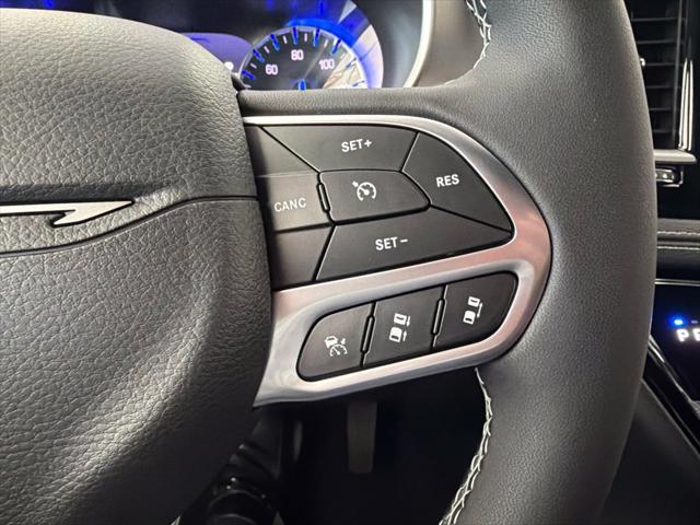 2027 Chrysler Pacifica Select AWD