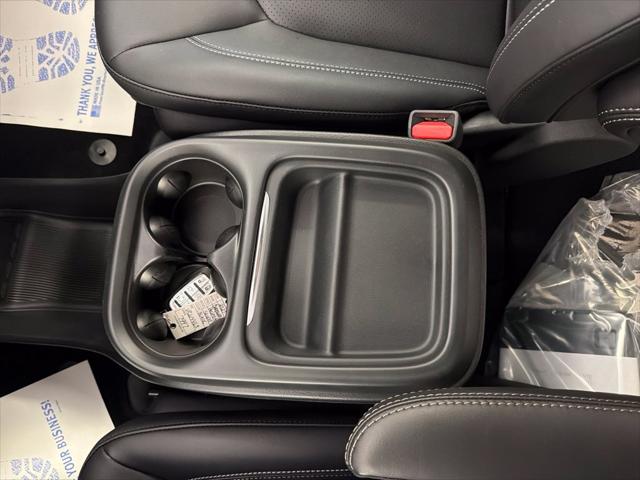 2027 Chrysler Pacifica Select AWD