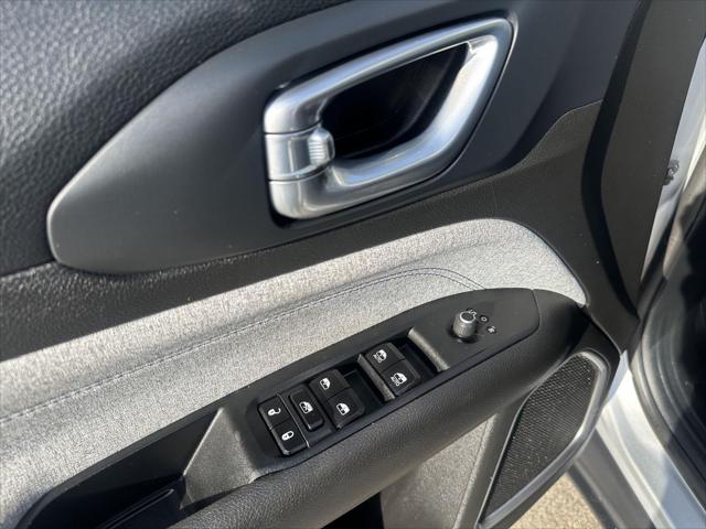 Used 2024 Jeep Compass Latitude 4x4 For Sale in Jackson, MI