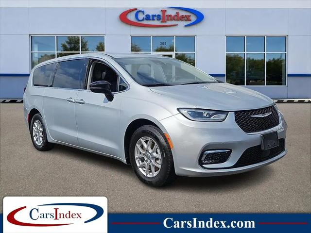 2024 Chrysler Pacifica Touring L for sale in Horsham, PA