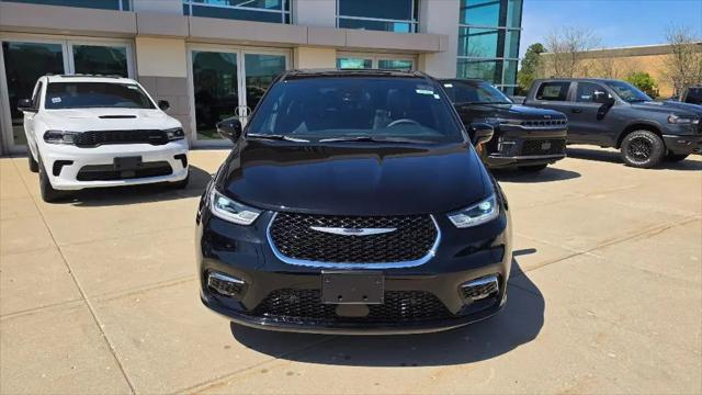 2026 Chrysler Pacifica Select AWD for sale in Glenview, IL