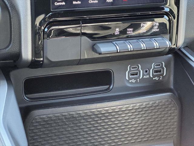 2021 Ram 1500 Big Horn Crew Cab 4x4 57 Box