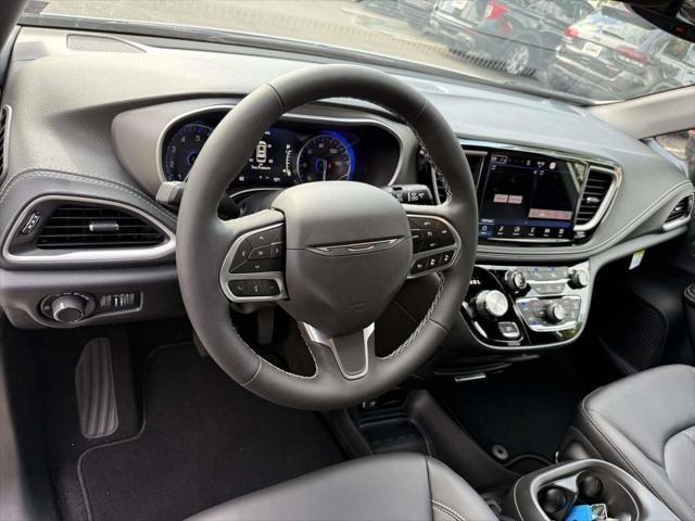 2027 Chrysler Pacifica PACIFICA SELECT