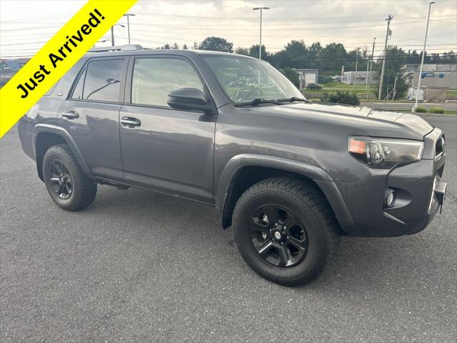2018 Toyota 4Runner SR5 2018 Toyota 4Runner SR5