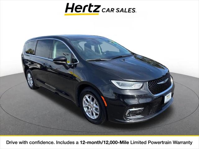 2023 Chrysler Pacifica Touring L for sale in Sacramento, CA