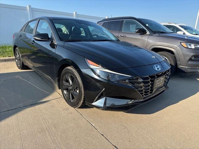 2023 Hyundai Elantra Limited for sale in Waukee, IA