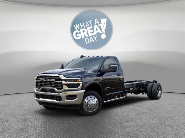 2027 RAM Ram 5500 Chassis Cab RAM 5500 BIG HORN CHASSIS REGULAR CAB 4X4 120 CA