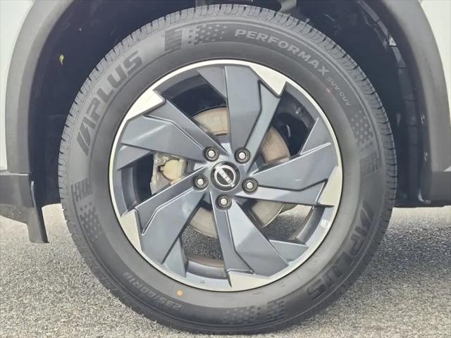 2024 Nissan Rogue SV FWD