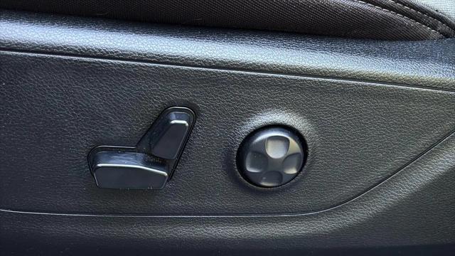 2019 Ram 1500 Big Horn/Lone Star Crew Cab 4x4 57 Box