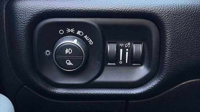 2019 Ram 1500 Big Horn/Lone Star Crew Cab 4x4 57 Box