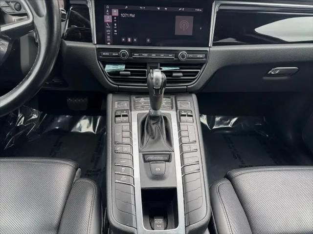 2020 Porsche Macan Macan