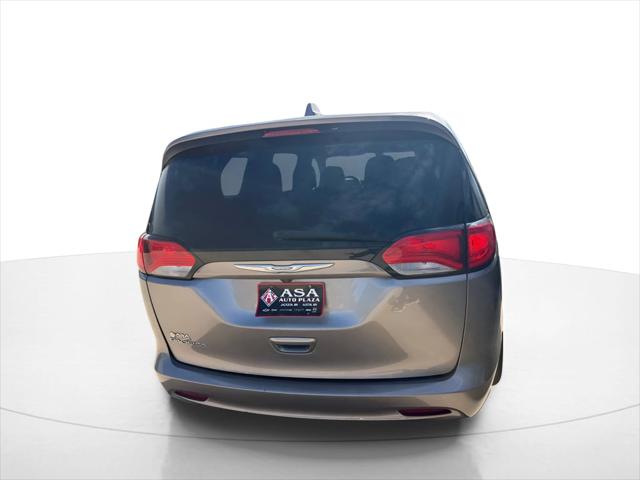 2017 Chrysler Pacifica Touring