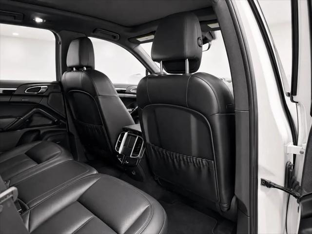 2018 Porsche Cayenne E-Hybrid S Platinum Edition