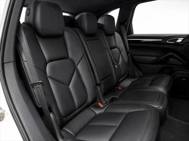 2018 Porsche Cayenne E-Hybrid S Platinum Edition