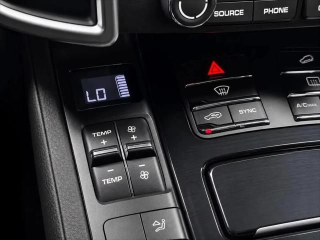 2018 Porsche Cayenne E-Hybrid S Platinum Edition