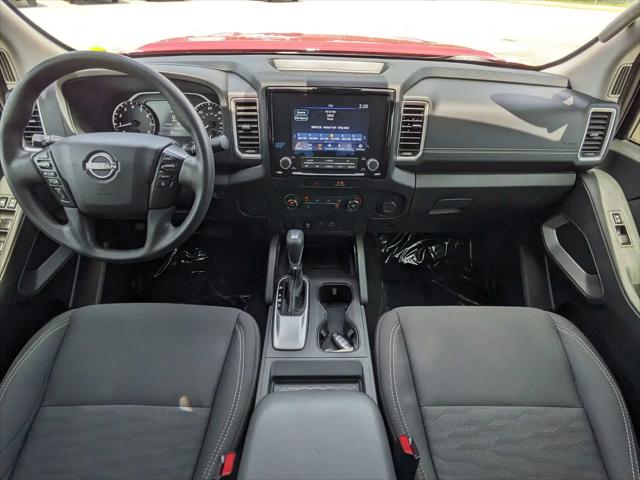 2023 Nissan Frontier Crew Cab SV 4x2