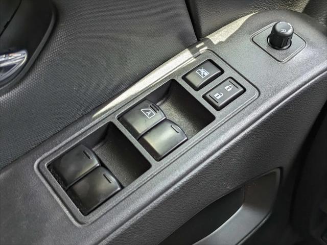 2023 Nissan Frontier Crew Cab SV 4x2