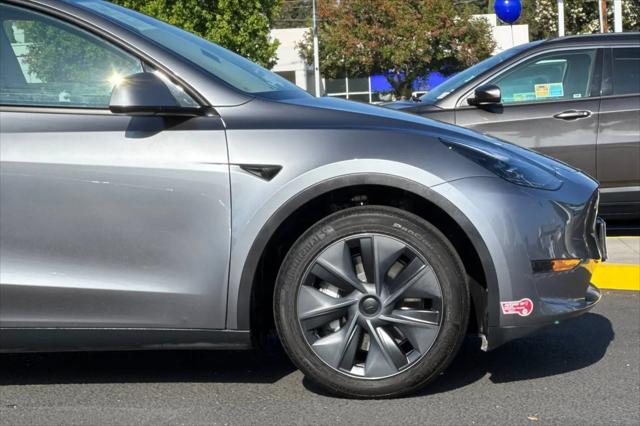 2024 Tesla Model Y Long Range Single Motor Rear-Wheel Drive