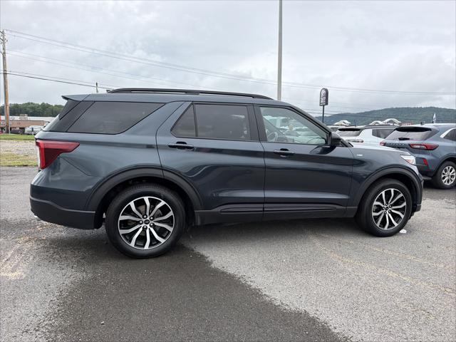 2023 Ford Explorer ST-Line 2023 Ford Explorer ST-Line