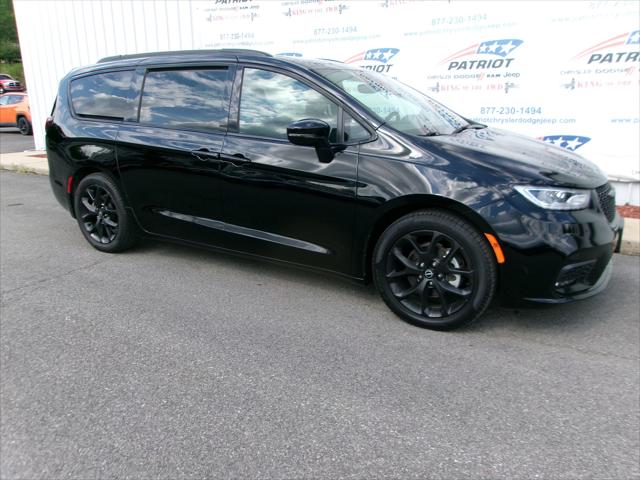 2025 Chrysler Pacifica Limited for sale in Oakland, MD