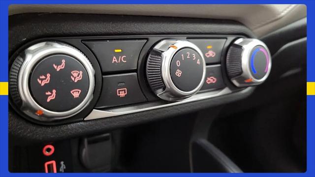2021 Nissan Versa SV Xtronic CVT