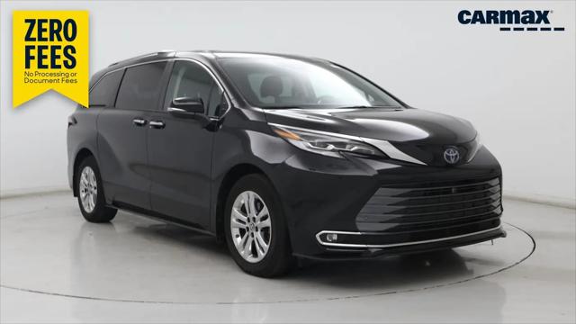 2023 Toyota Sienna Platinum for sale in Louisville, KY