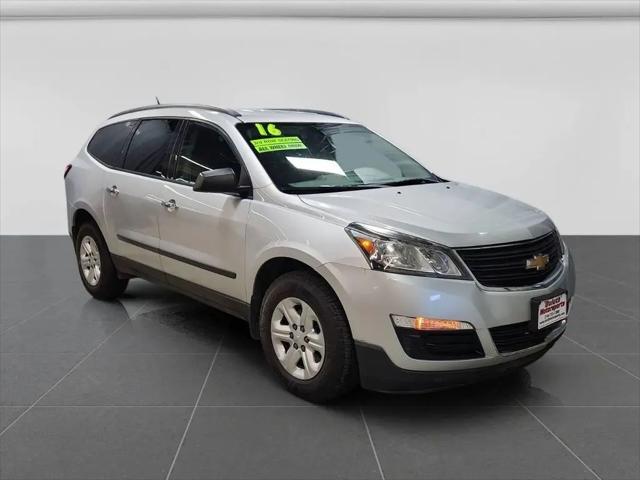 2016 Chevrolet Traverse LS for sale in Duluth, MN